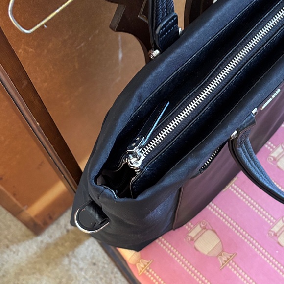 Samsonite Black Tote Bag with Silver Accents - Picture 7 of 9